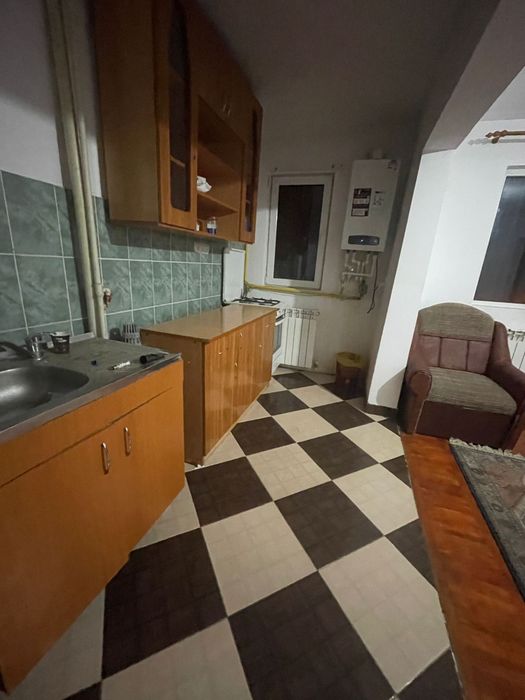 Apartament 2camere la  s2 etaj 2