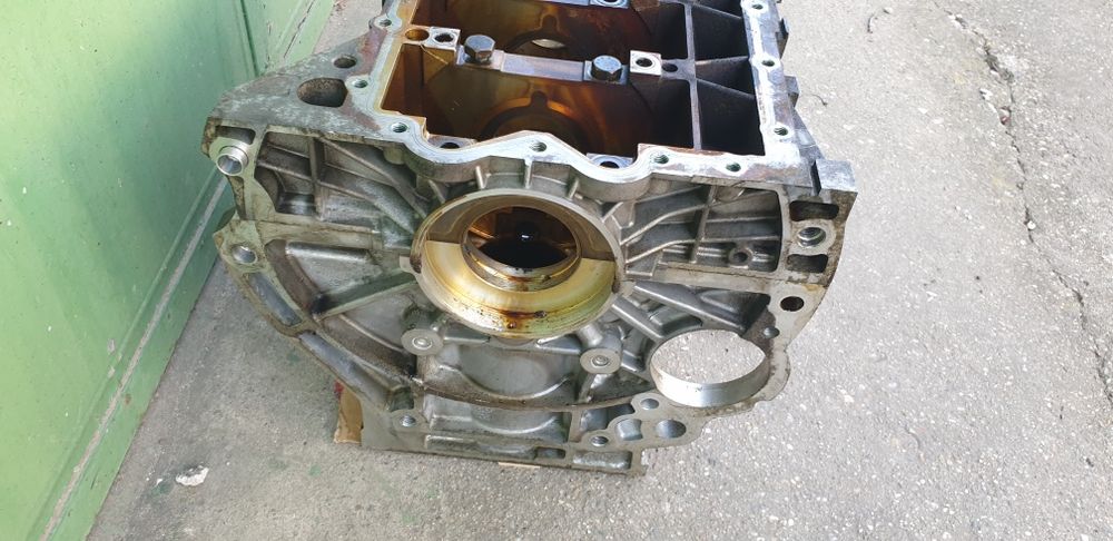 BMW 116I  Е87 Блок