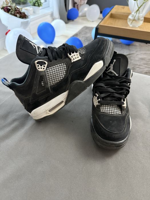 jordan 4 alb/negru
