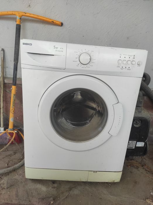 Продаю стиральную машину