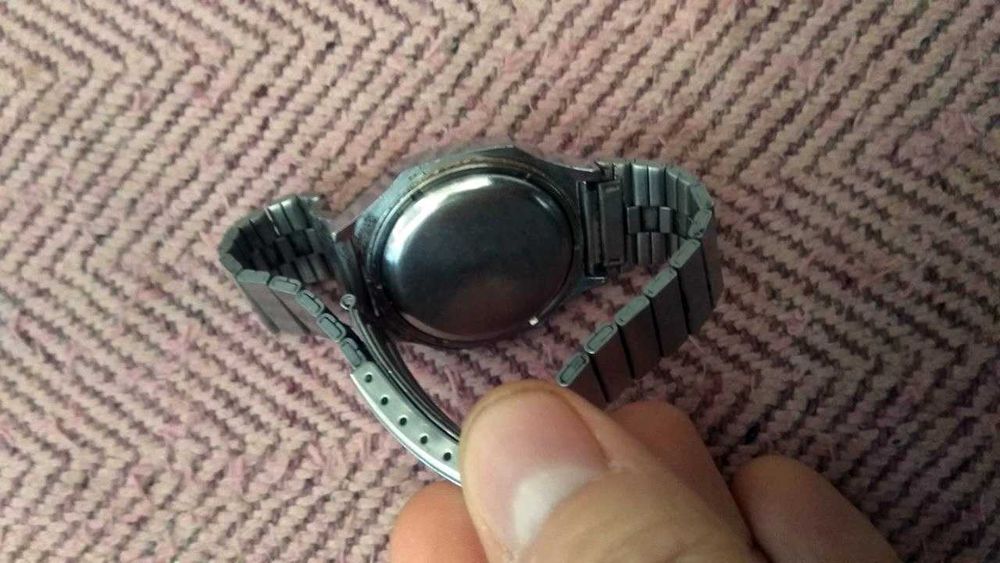 Часы электроника 5 литий.ссср.