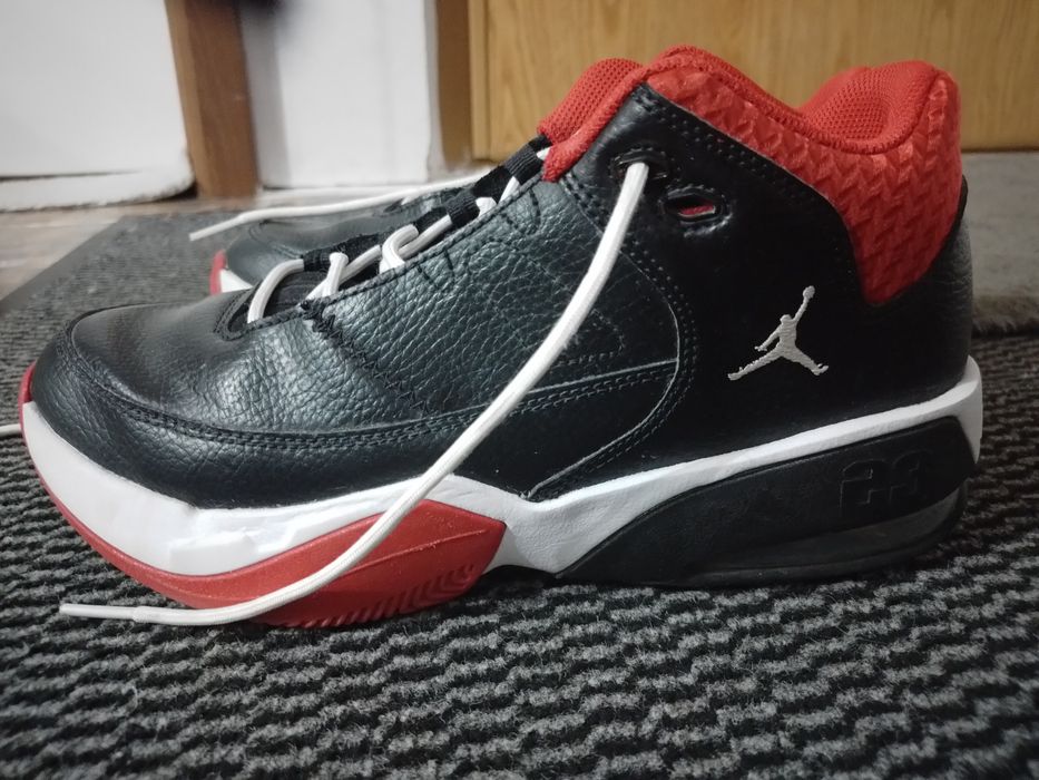 Jordan max aura 3
