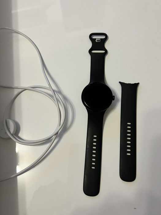 Google Pixel Watch 3 45mm nou cu loc de sim purtat de 2 ori