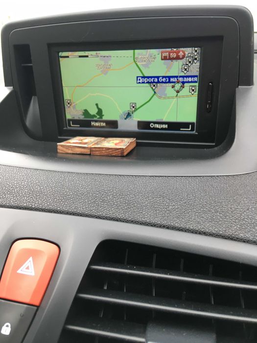 Carminat Renault TomTom live informee 2 R-LINK Navigation Communicat