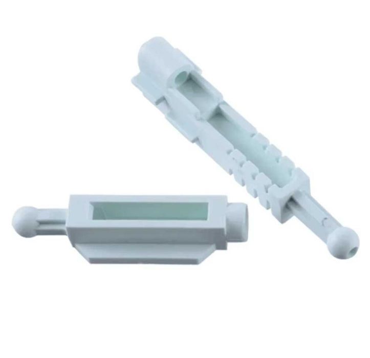 Нови  Водачи / Щипки / Държачи за фарове BMW E39 БМВ е39 преди и фейс