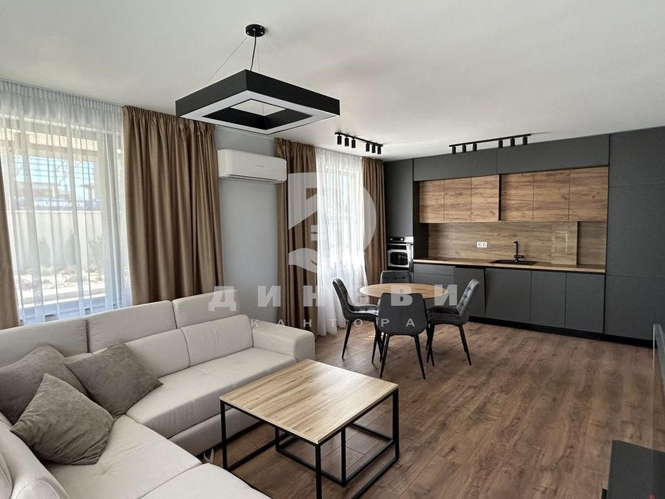 Продава се Двустаен апартамент в Пловдив, Христо Смирненски - 78 кв.м за 1230 €/кв.м - Снимка #1