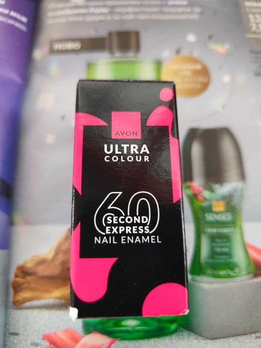 Декоративна козметика Avon