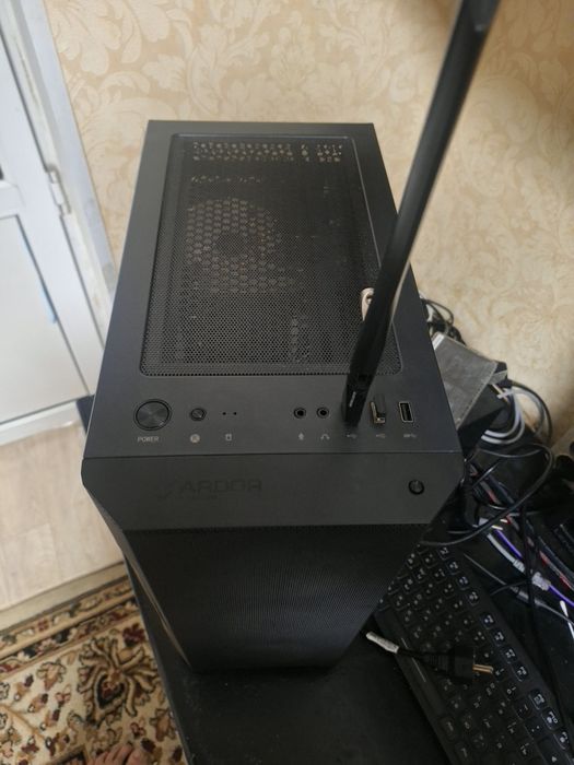 Продою системный пк блок