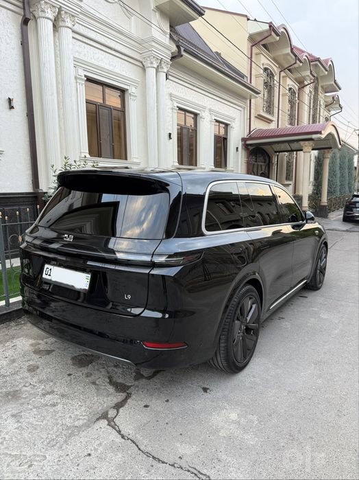 Lixiang Li 9 ULTRA 2024 arenda bor