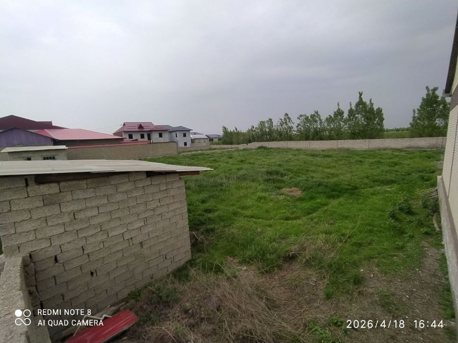 Sayoxat katej lar oldida 20 sotix yer sotiladi