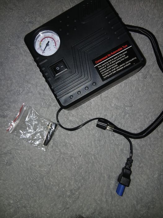 Продам аытомобильный мини компрессор