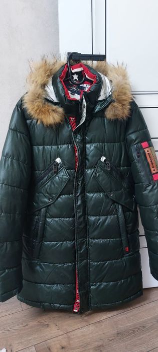 Куртки размер146-152.