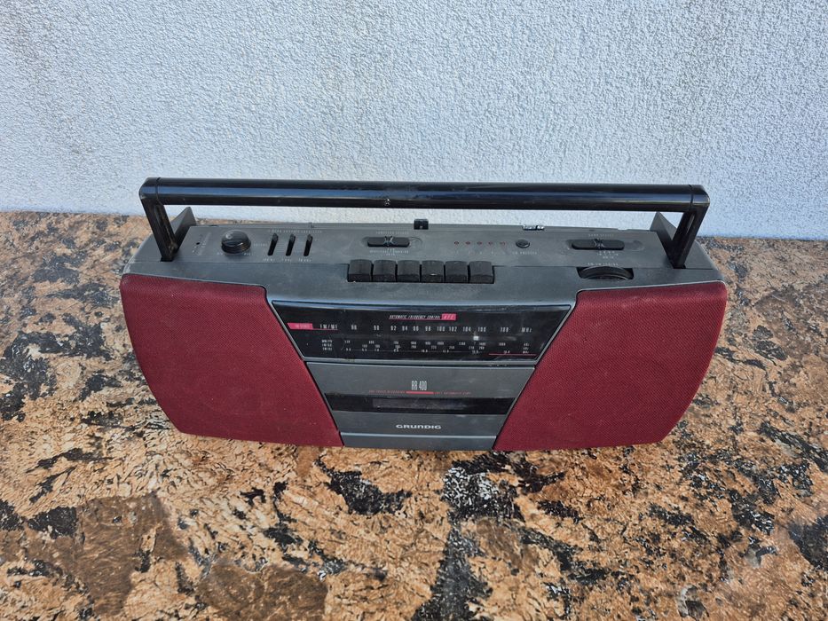 Radio casetofon marca Grunding model RR400 ,made in Germany,