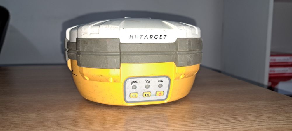 Vand gps Hi-Target v30