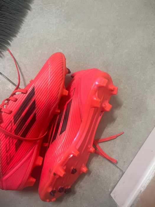 Ghete fotbal adidas F50