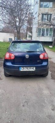 Автомобил  Volkswagen Golf