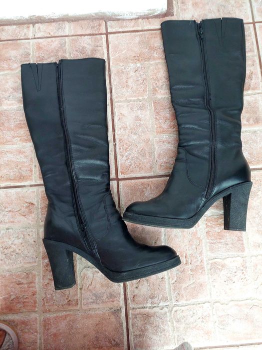 Cizme negre lungi din piele