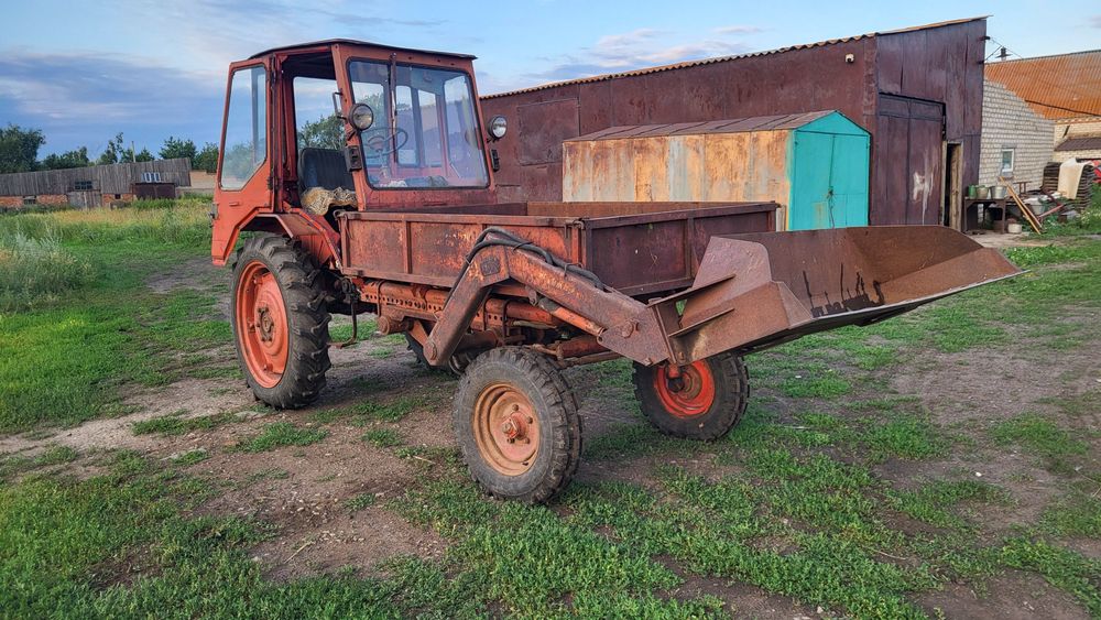 Продам трактор Т-16