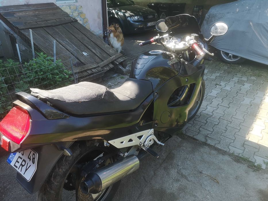 Motocicleta Suzuki GSX750F