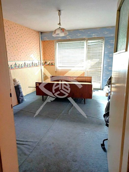 Продава се Четиристаен апартамент в Бургас, Славейков - 80 кв.м за 957 €/кв.м - Снимка #1