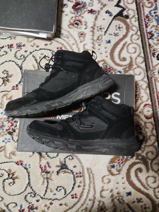 Демисезонные ботинки Skechers. Оригинал, раз-р 42. Без торга