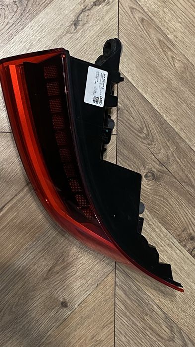 Употребявани задни LED фарове от Audi A7 S7 C8 от САЩ.