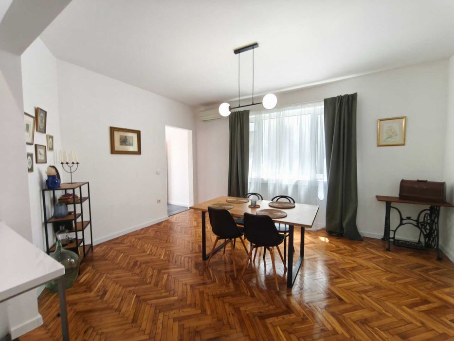 Дава се под наем Двустаен апартамент в Варна, Център - 120 кв.м за 900 € - Снимка #3