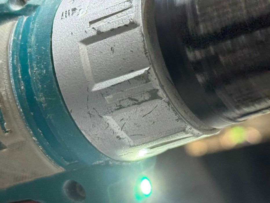 Акумулаторен винтоверт Total TDLI2002, две батерии и зарядно