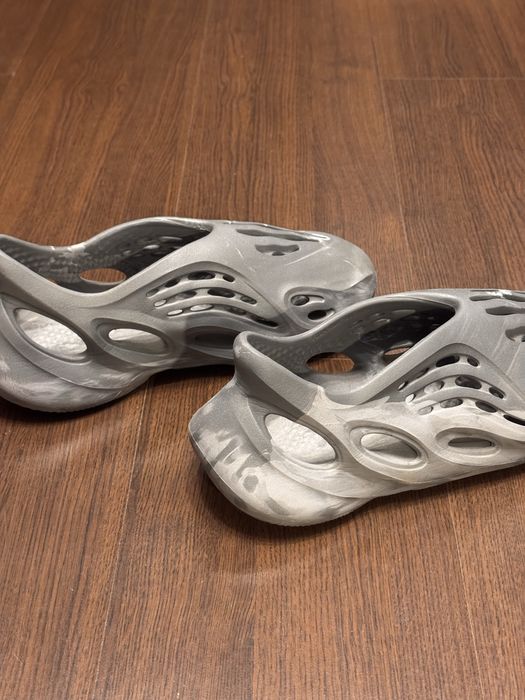 Yeezy foam runners 39-40 размер