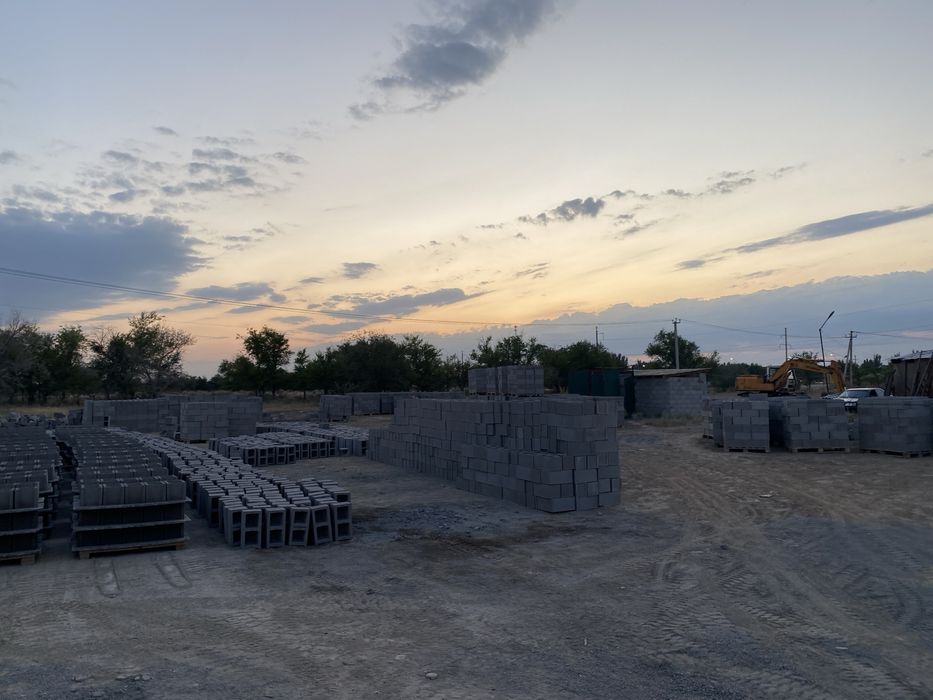 кирпич сатылады  .