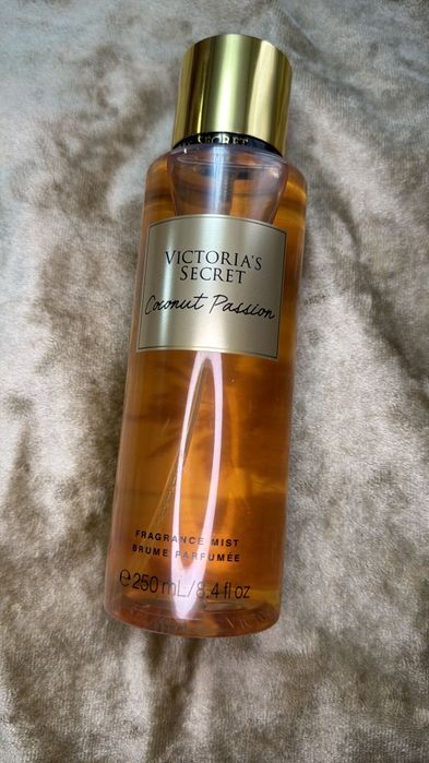 Spray Victoria's Secret