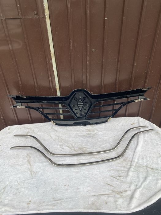 Grila radiator renault megane 4 2016-2020