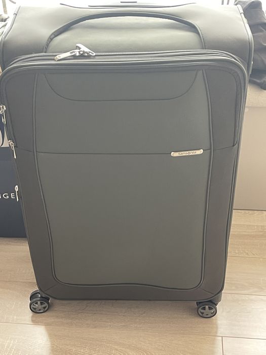 Продается чемодан SAMSONITE