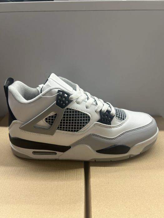 Jordan 4 Military Black 1-1