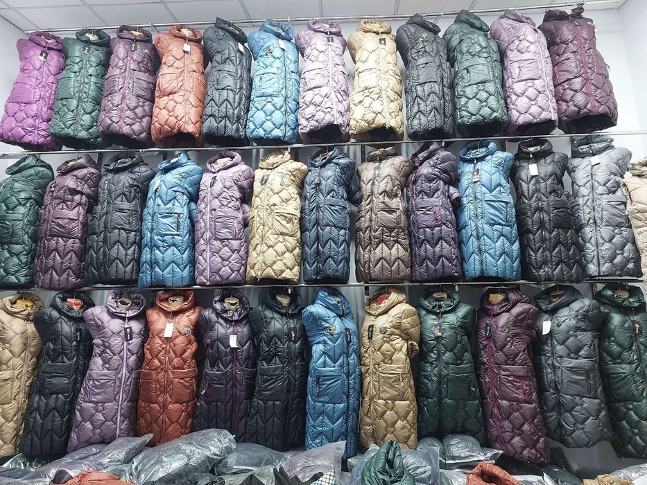 170000 ayollar kurtkasi