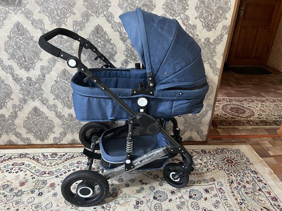 Продам коляску как новая
