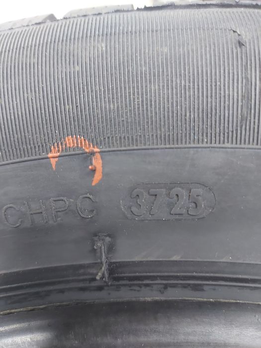 Шина на 16 липучка новый