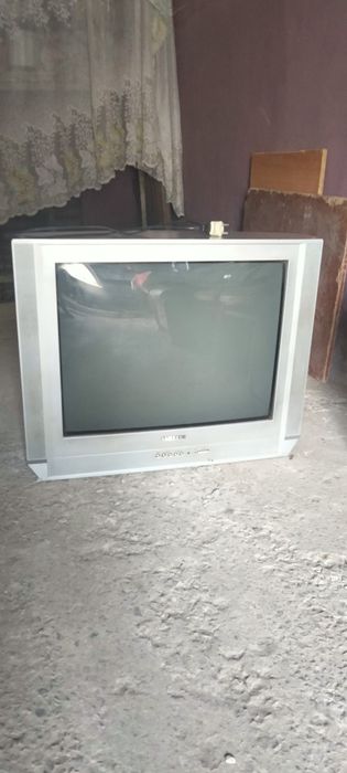 Продам телевизор Самсунг