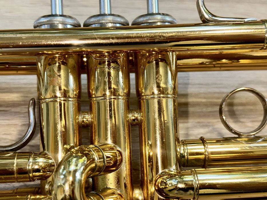 Vand Trompeta Yamaha YTR 4335 G