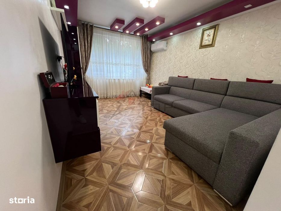 Apartament 2 camere Podu Ros - Decomandat