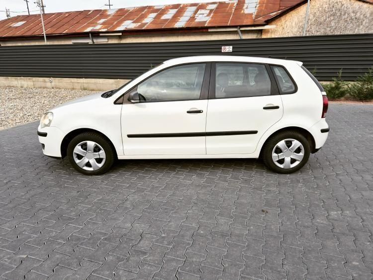 Volkswagen Polo facelift, 2008 Euro 4, 12 benzină, stare impecabilă