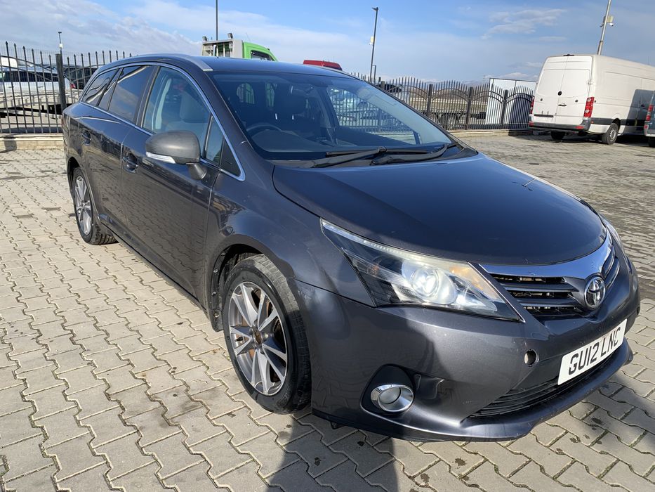 Toyota Avensis 2.0D4D/125hp/2012г,На части