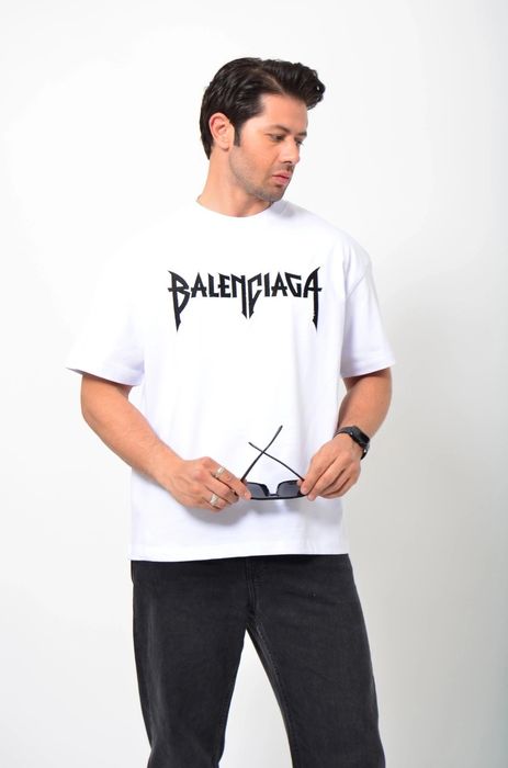 Футболка Balenciaga