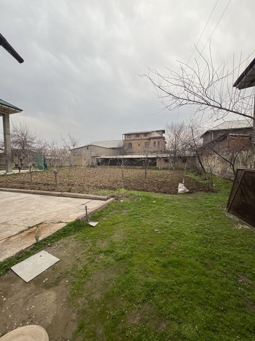 DSK da 6 sotix hovli uy sotiladi