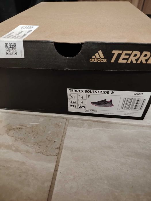 Маратонки  Adidas Terrex 36,5 Нови!!