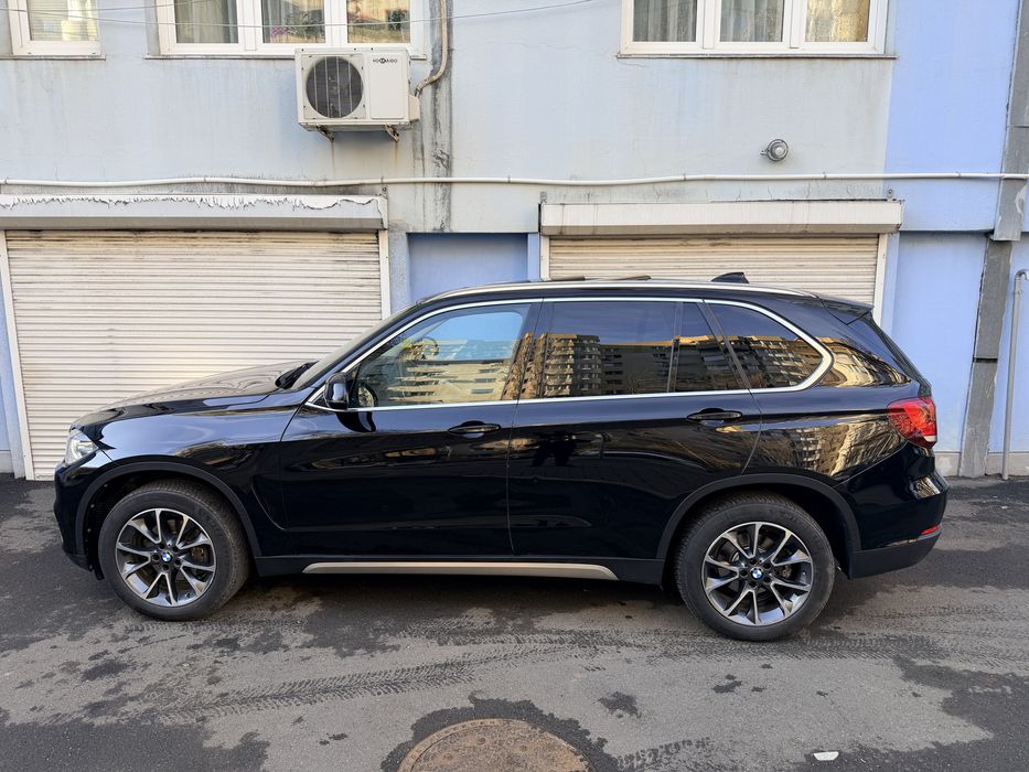 Bmw 3.0d-258cp-xdrive/trapa panoramica/scaune sport/distronic