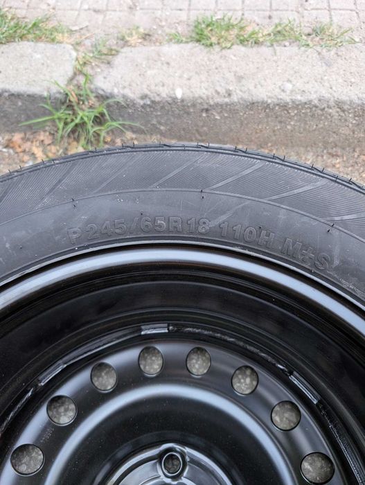 Резервна гума 245/65 R18 междуболтово 5х127