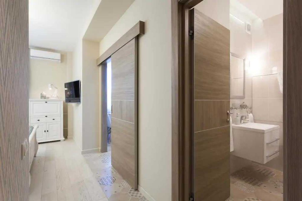 Двухкомнатные апартаменты рядом с ТРЦ МЕГА в ЖК