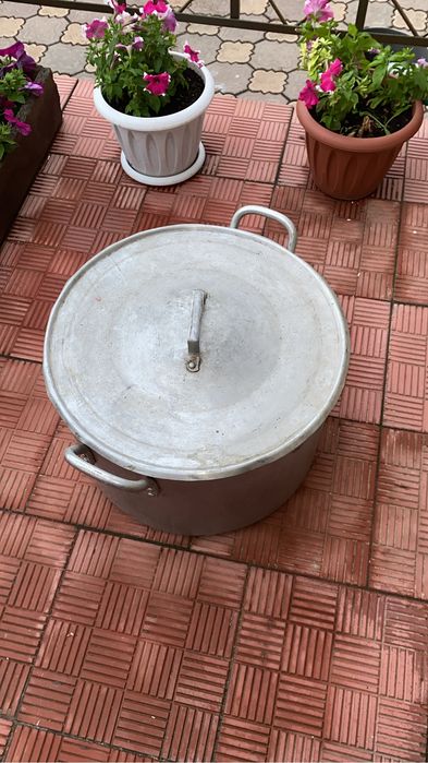 Продам кастрюлю аллиминиевую