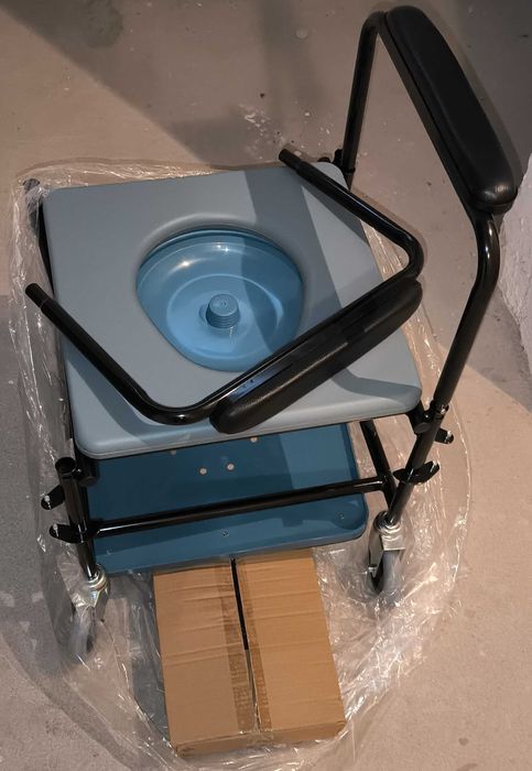 Комбиниран стол за тоалет и баня Мобилукс (Mobilux MCT-50)